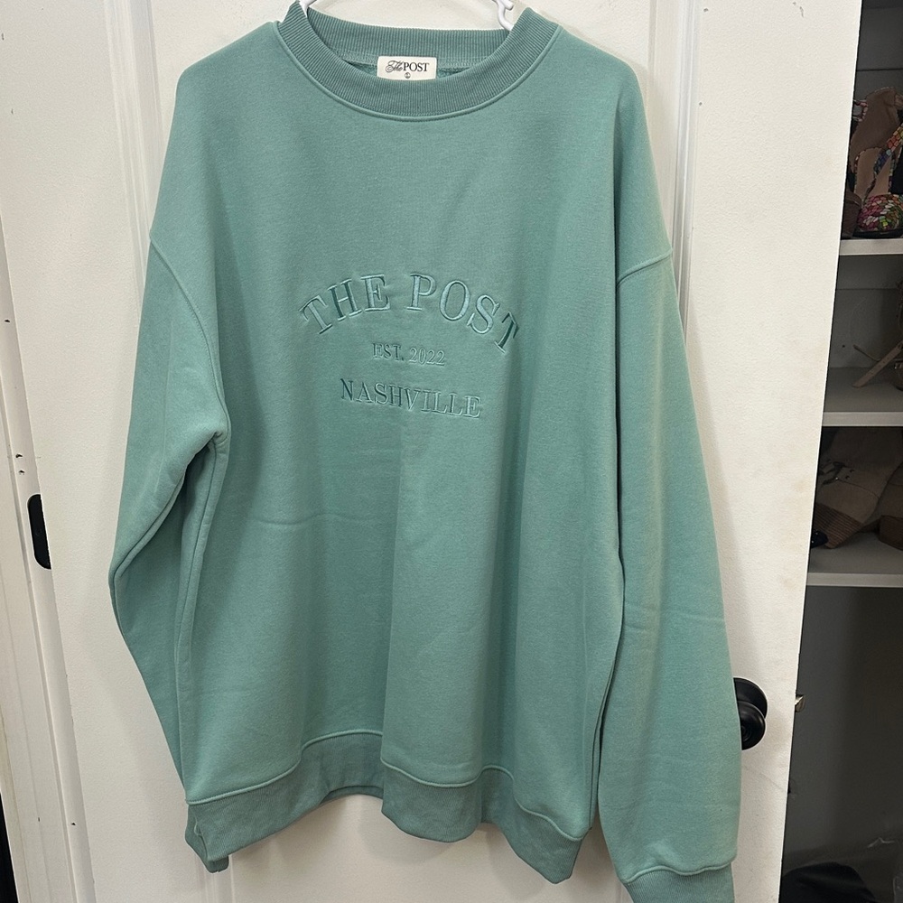 The Post Nashville Teal Crewneck Sweatshirt NWOT Size L Oversized Cozy Pullover